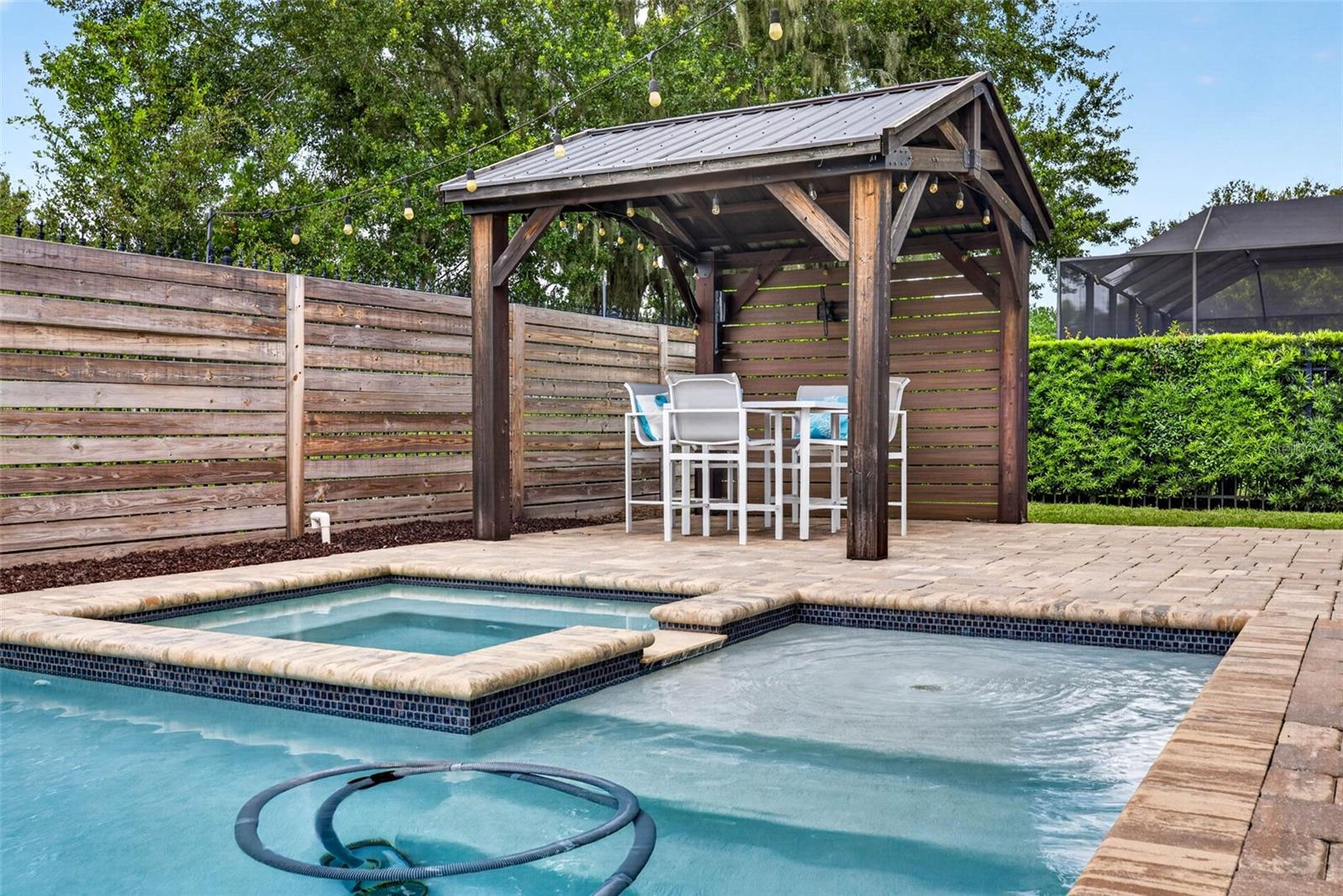 4760 LAGO VISTA CIR