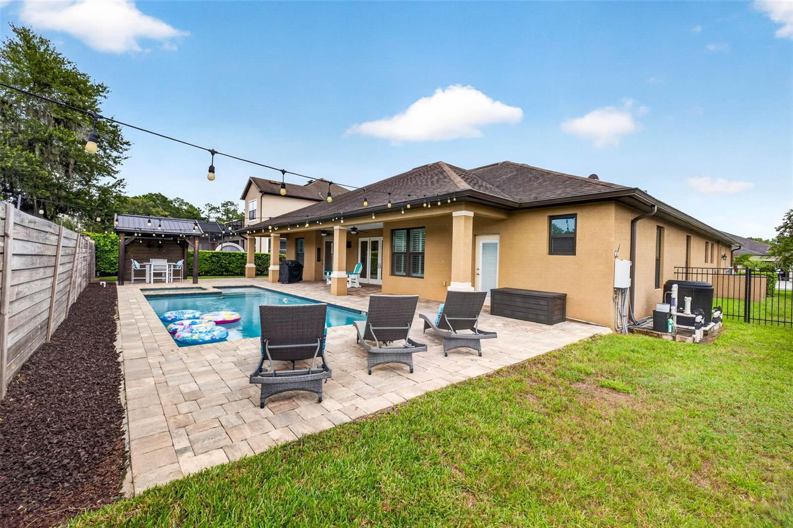 4760 LAGO VISTA CIR
