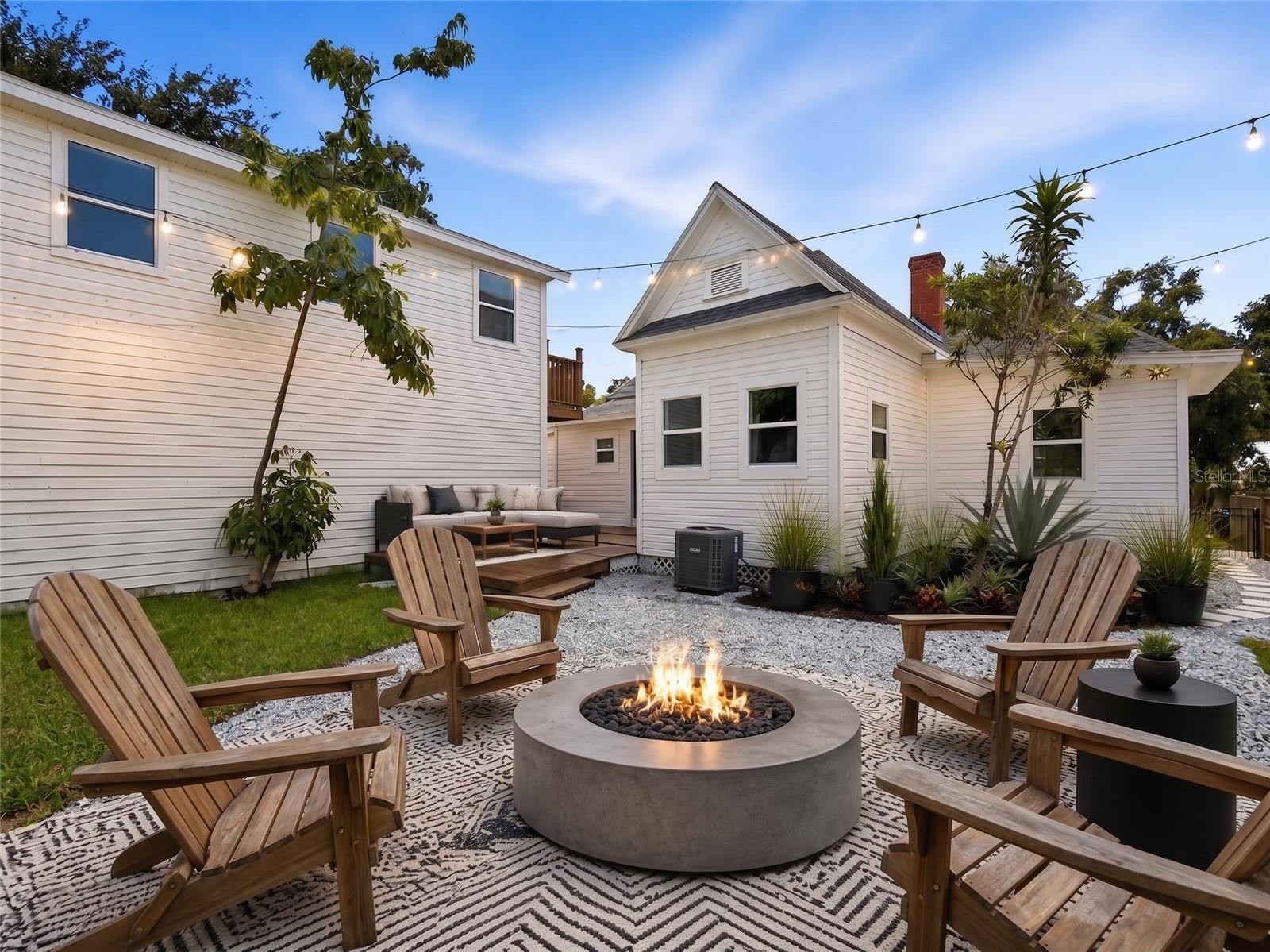 317 W FRANCES AVE