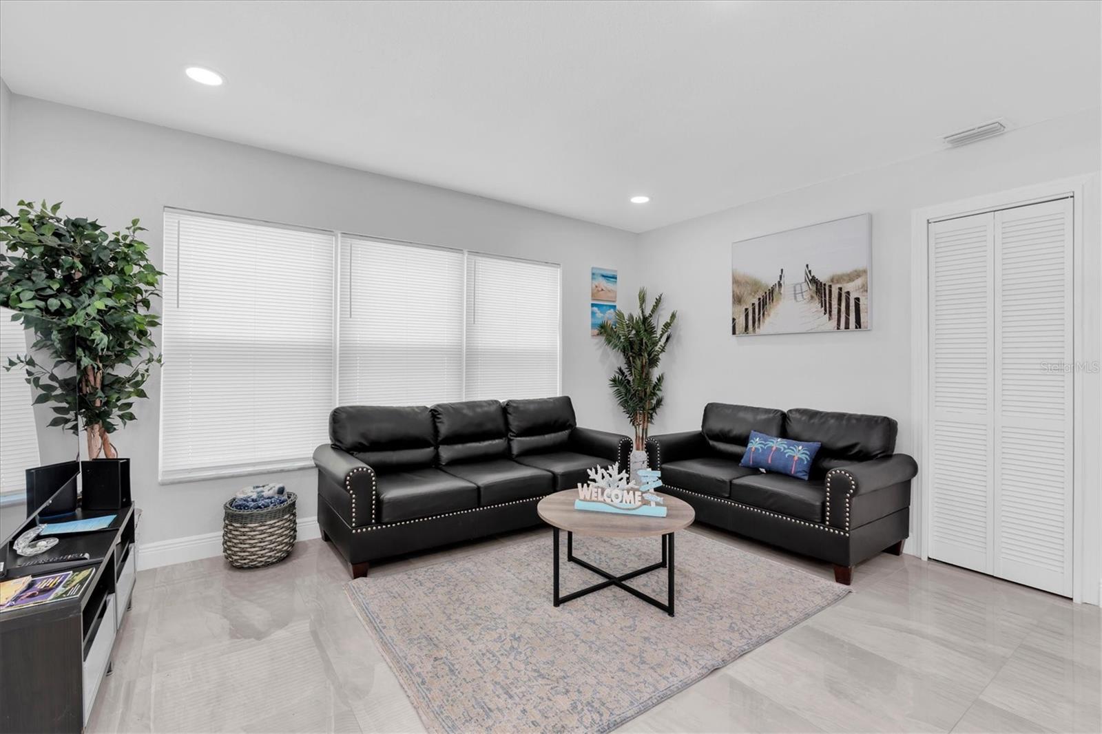 13912 DULEY AVE