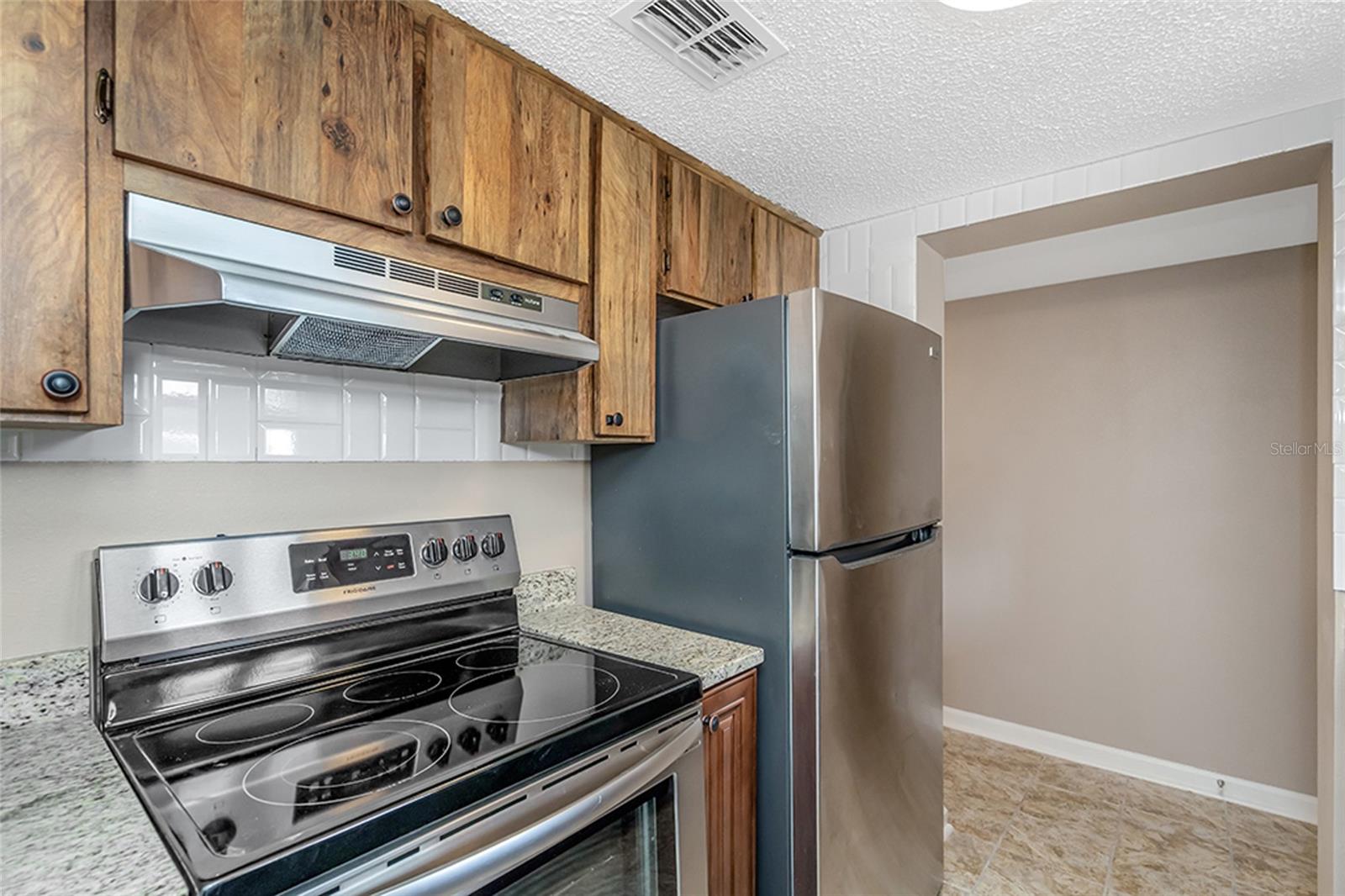5521 BAY BLVD #104