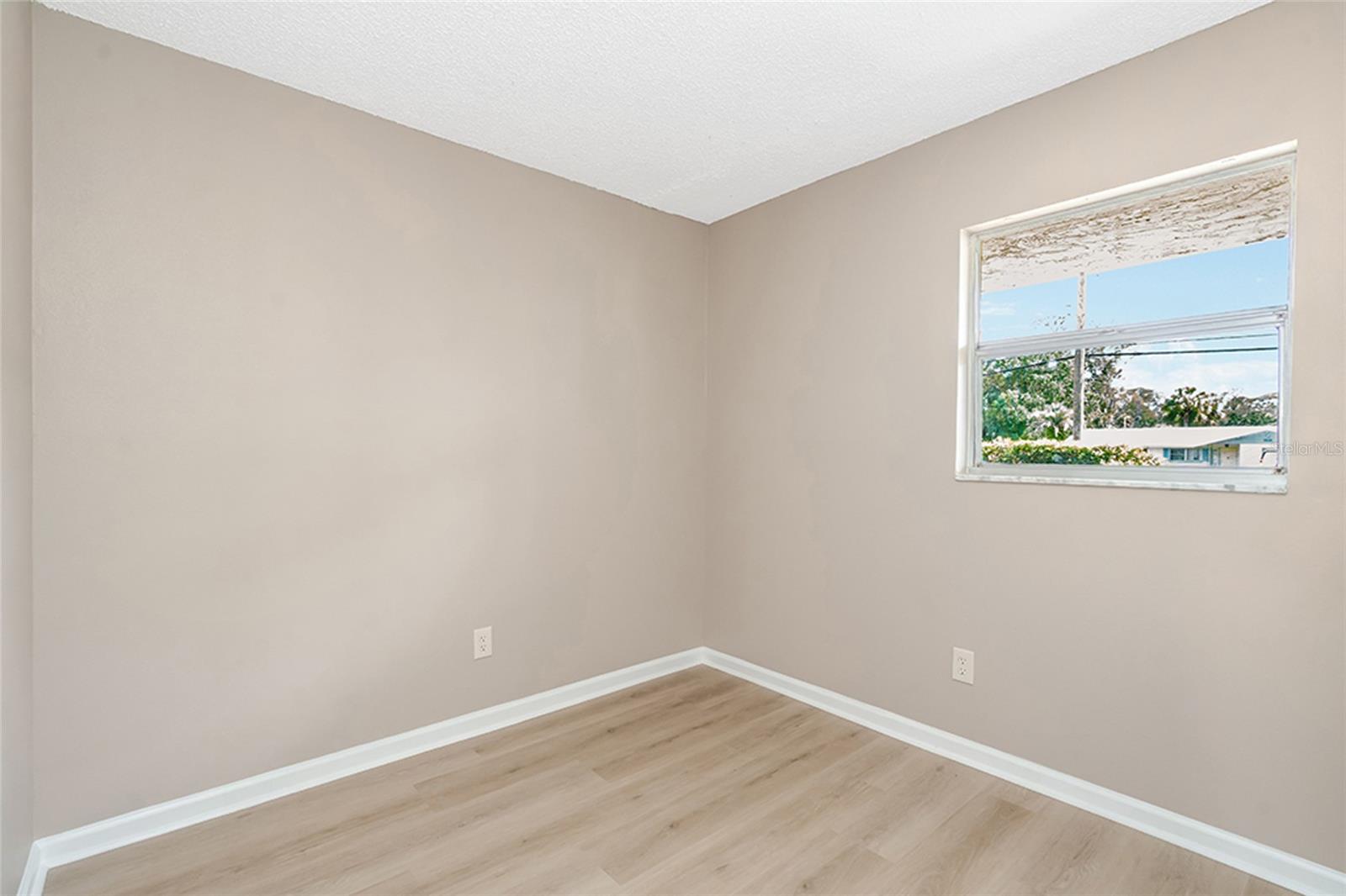 5521 BAY BLVD #104
