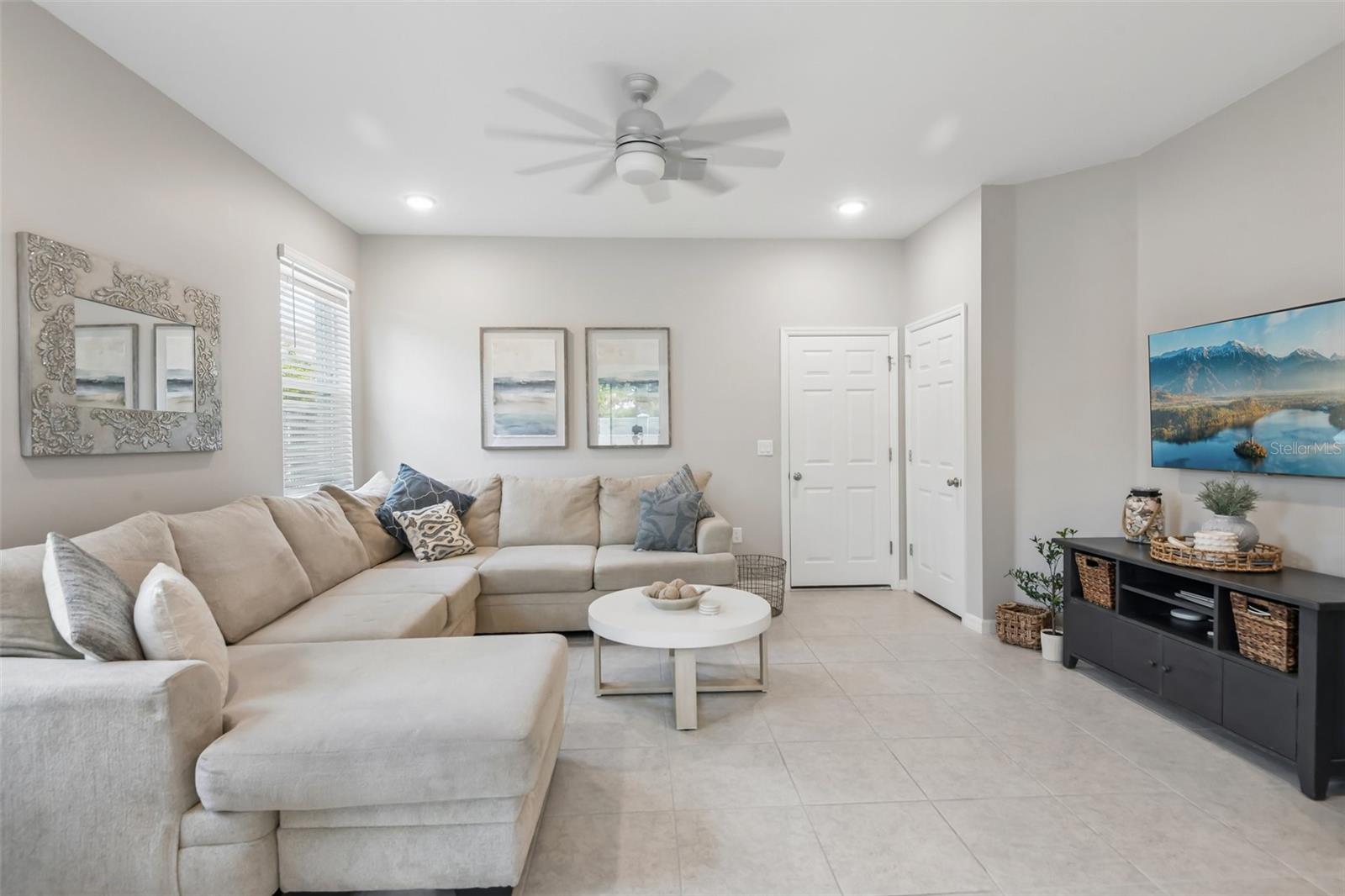 34162 ROGALLO LN