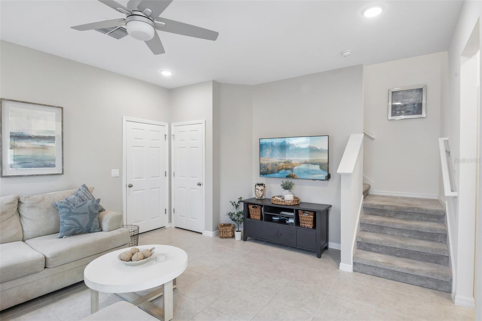 34162 ROGALLO LN