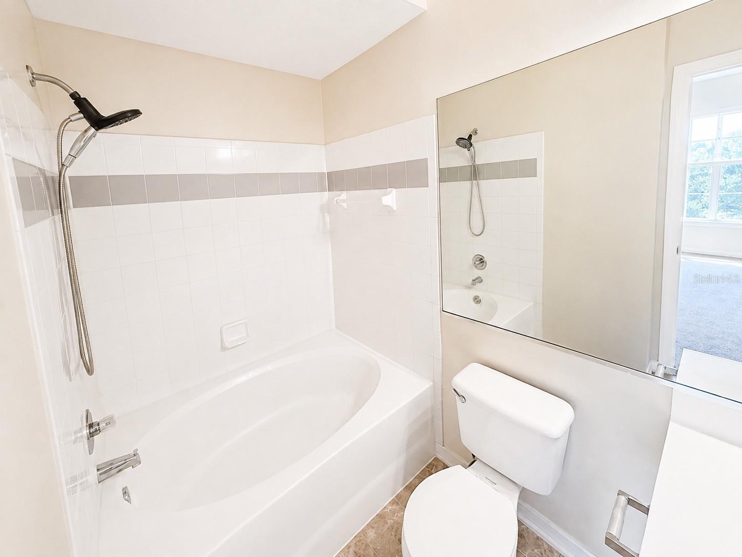 5610 PINNACLE HEIGHTS CIR #309