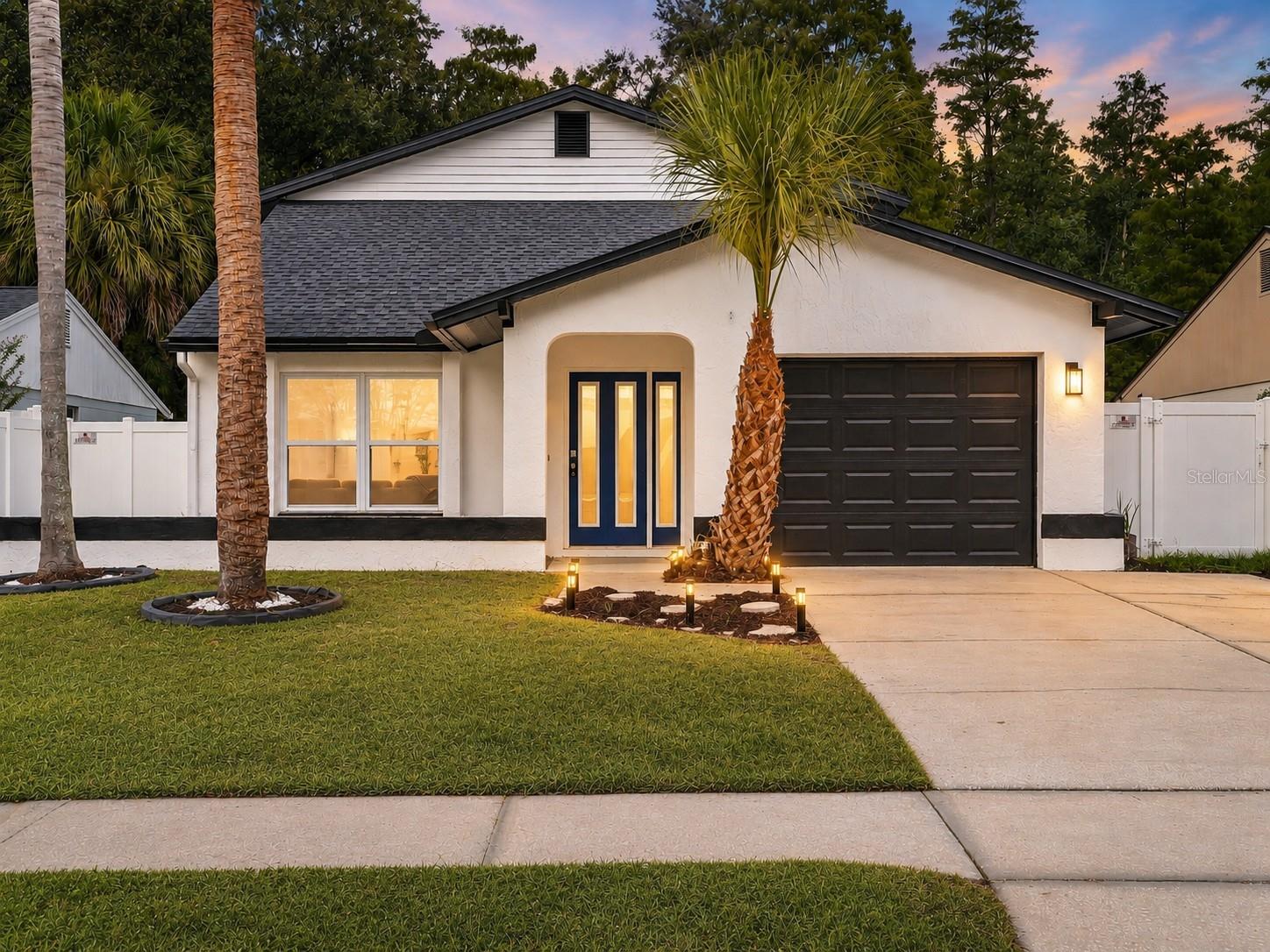 15924 Winding Dr, Tampa
