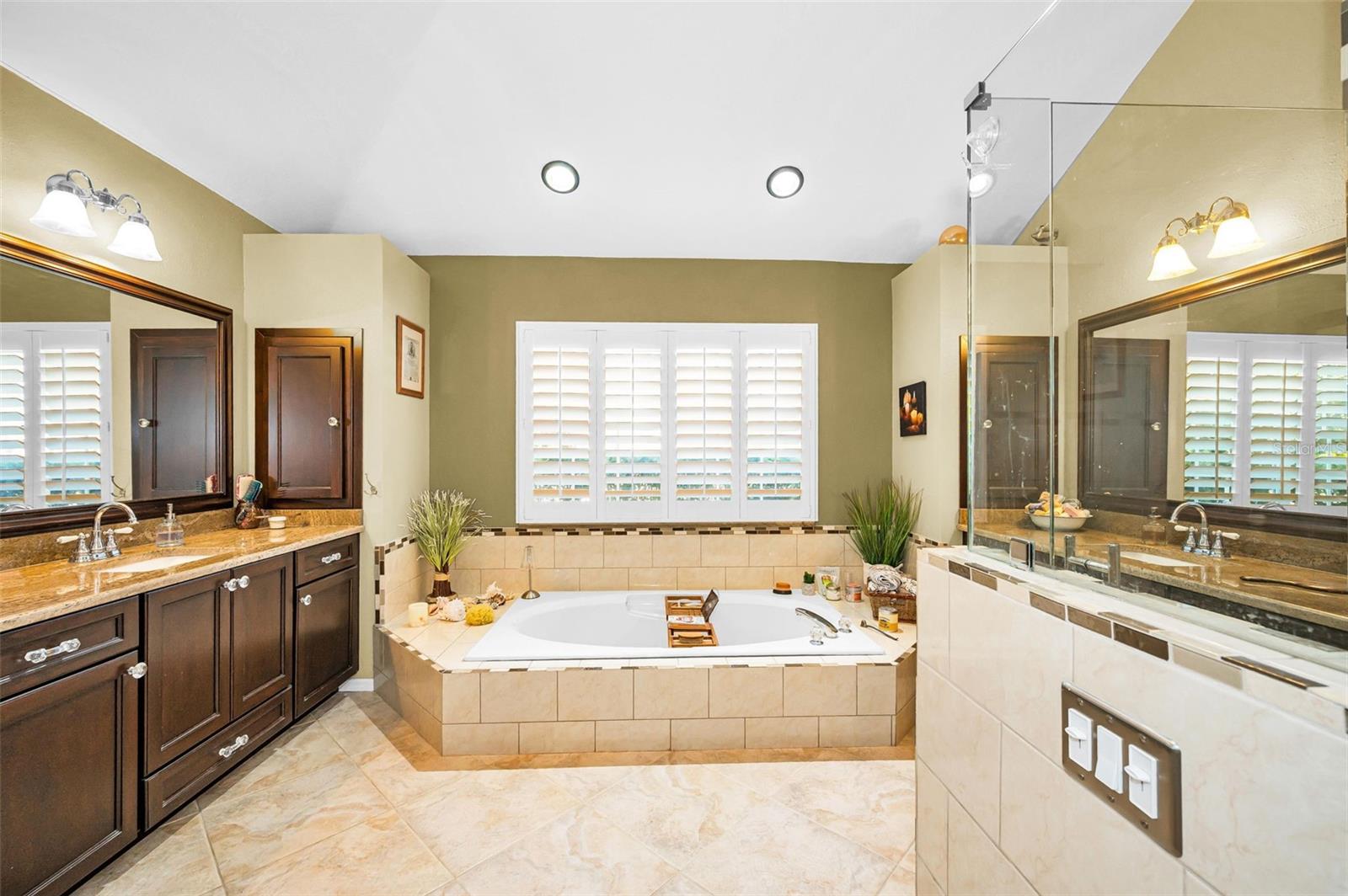 1234 ARLINBROOK DR