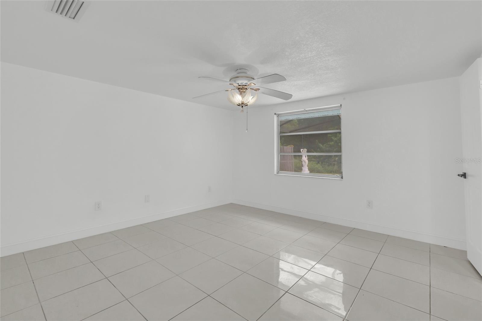 4618 CORNER CT