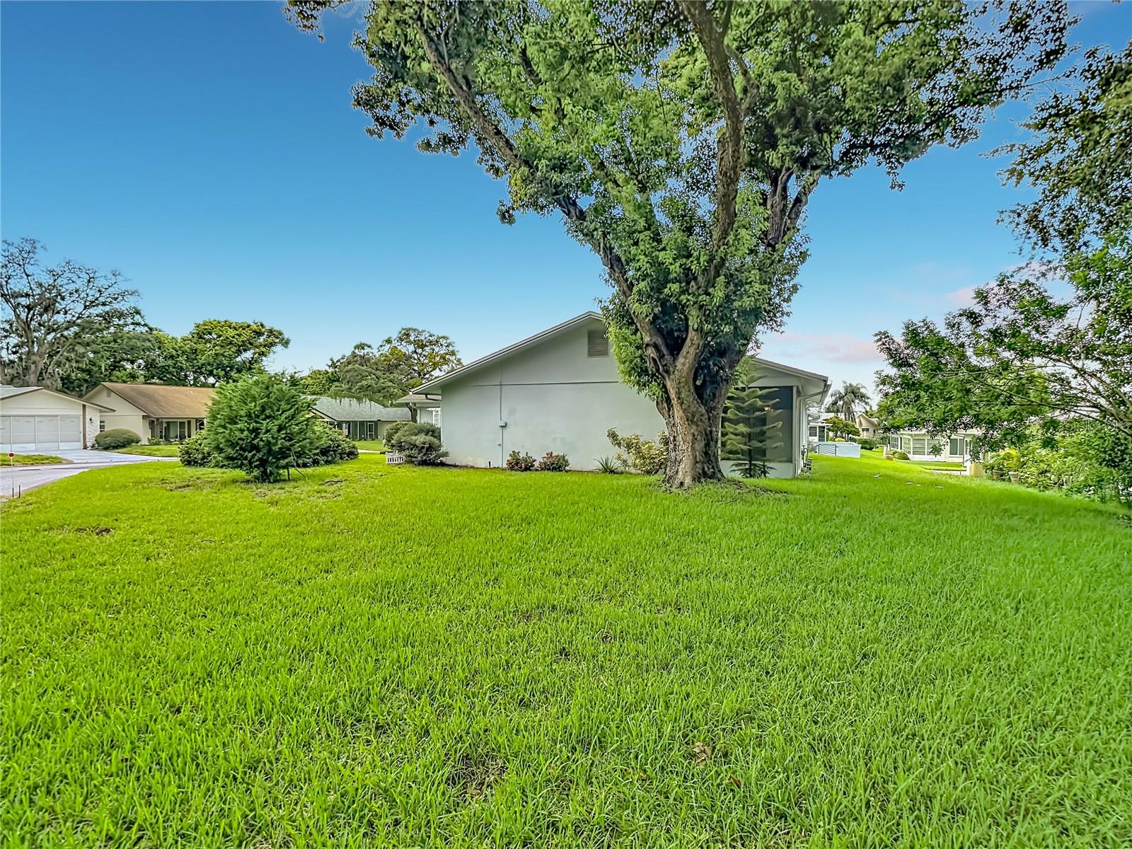 8045 PASADENA DR