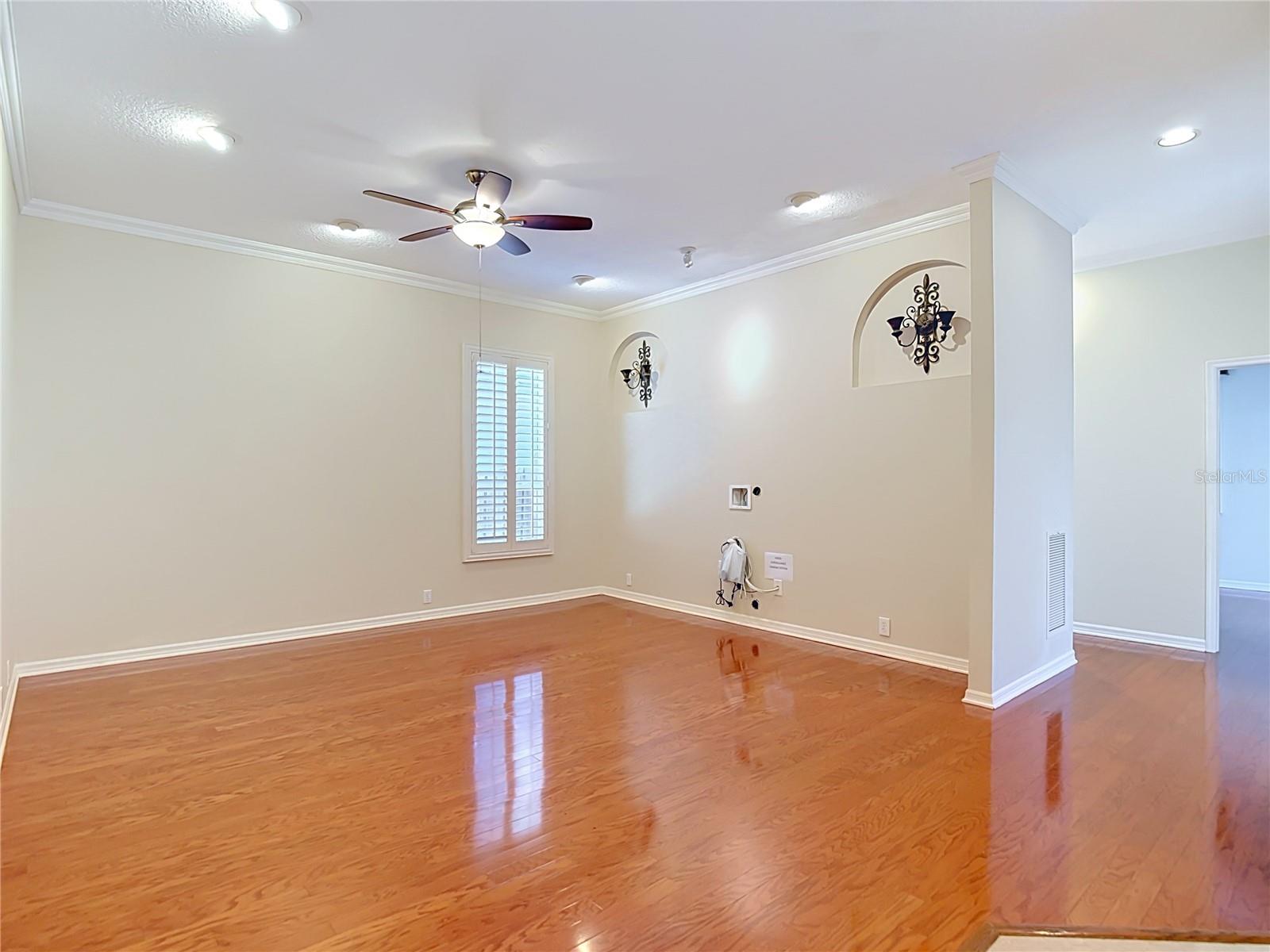 15903 BROCKWAY PL