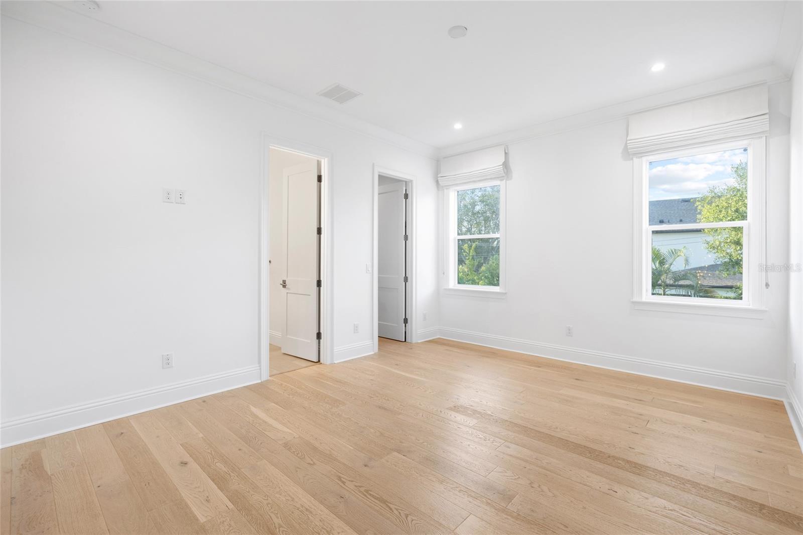 5025 W DANTE AVE