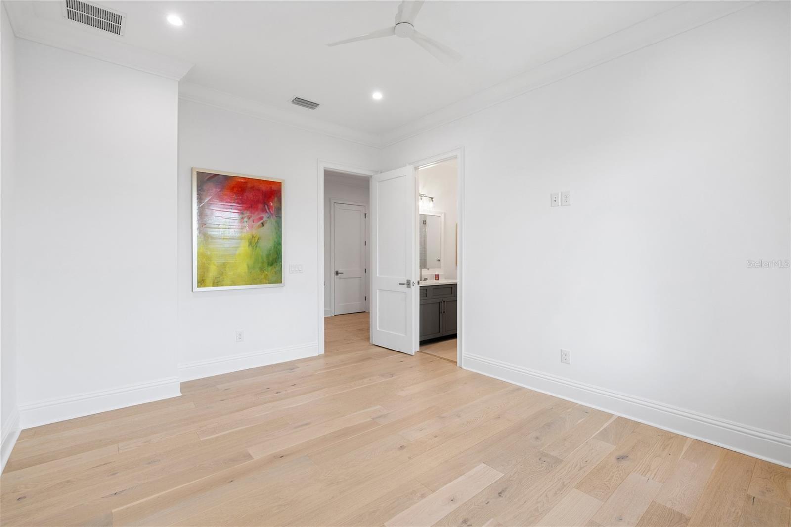 5025 W DANTE AVE