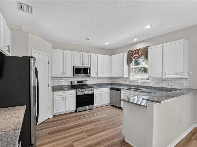10420 LUCAYA DR