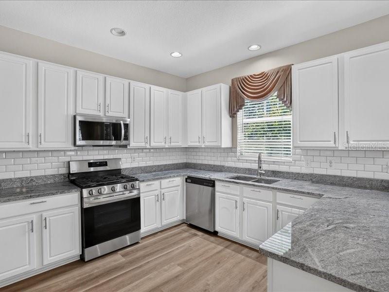 10420 LUCAYA DR