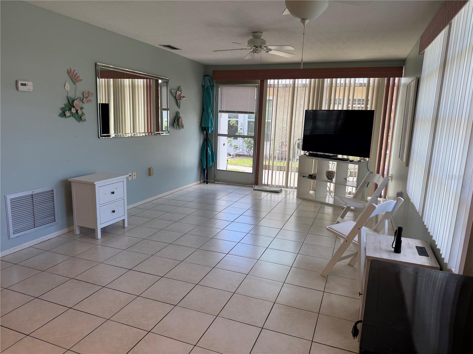 4340 TAHITIAN GARDENS CIR #D