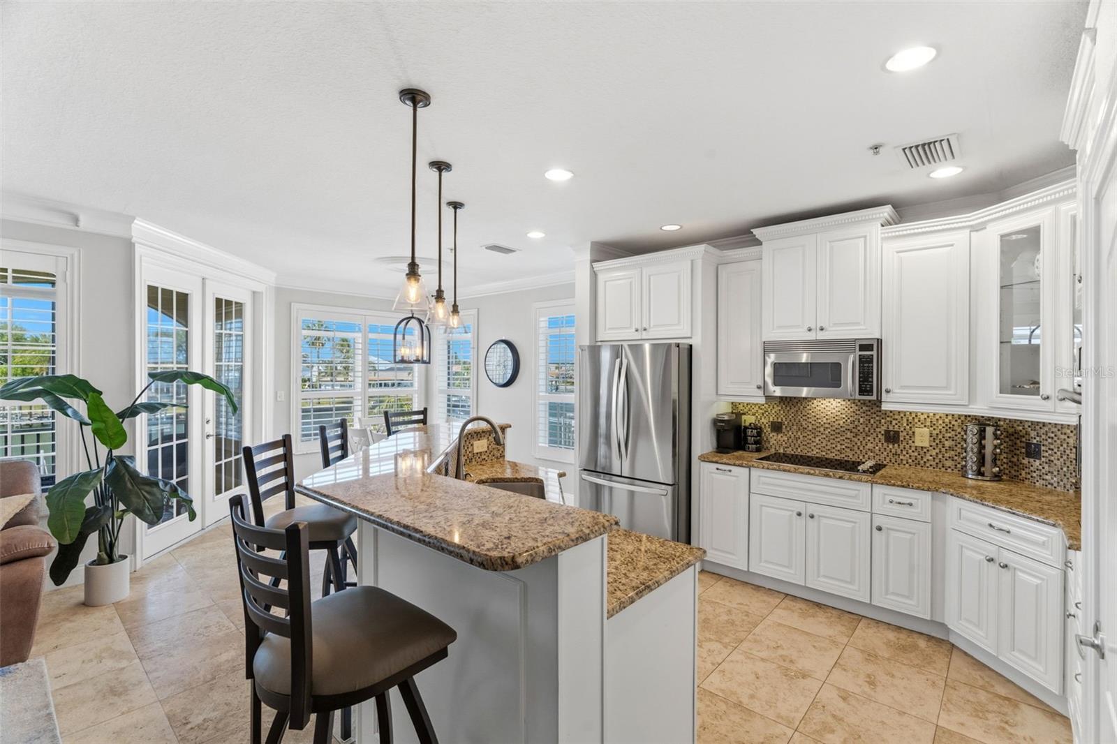 6420 SUNSET BAY CIR