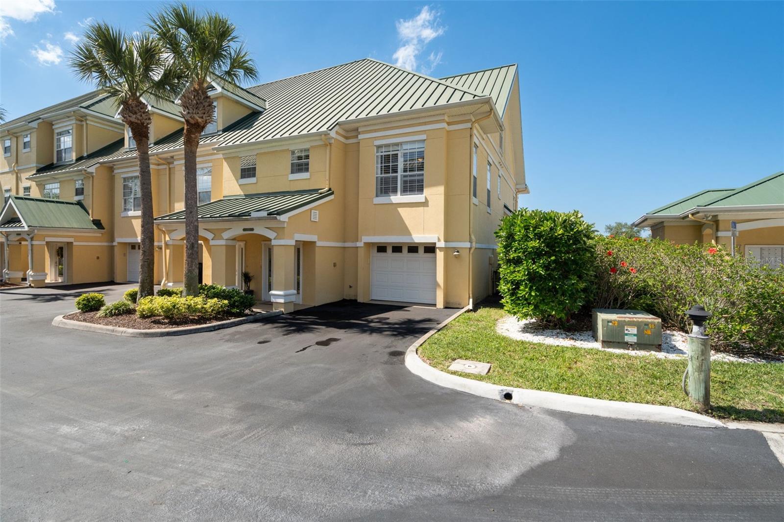 6420 SUNSET BAY CIR