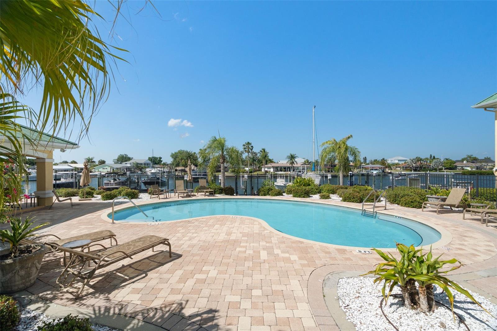 6420 SUNSET BAY CIR
