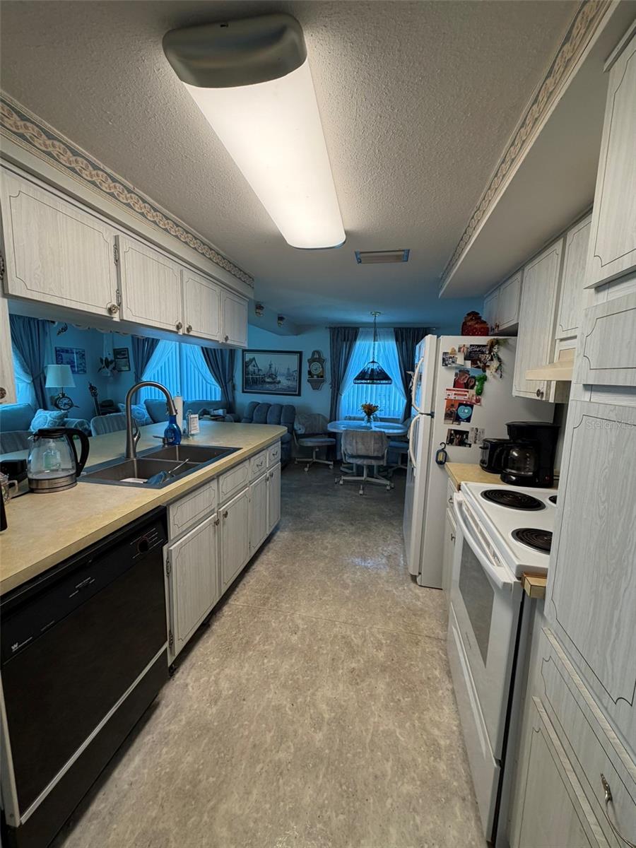 1332 FLOTILLA DR