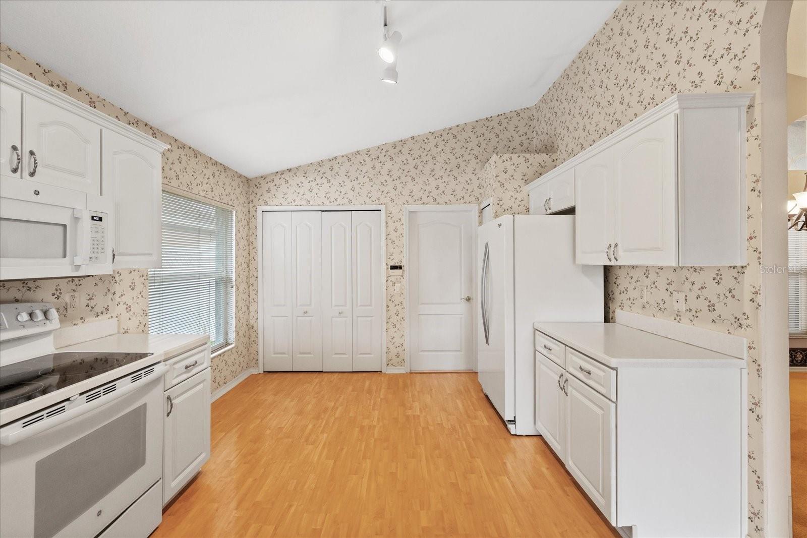 4320 STONES RIVER CT