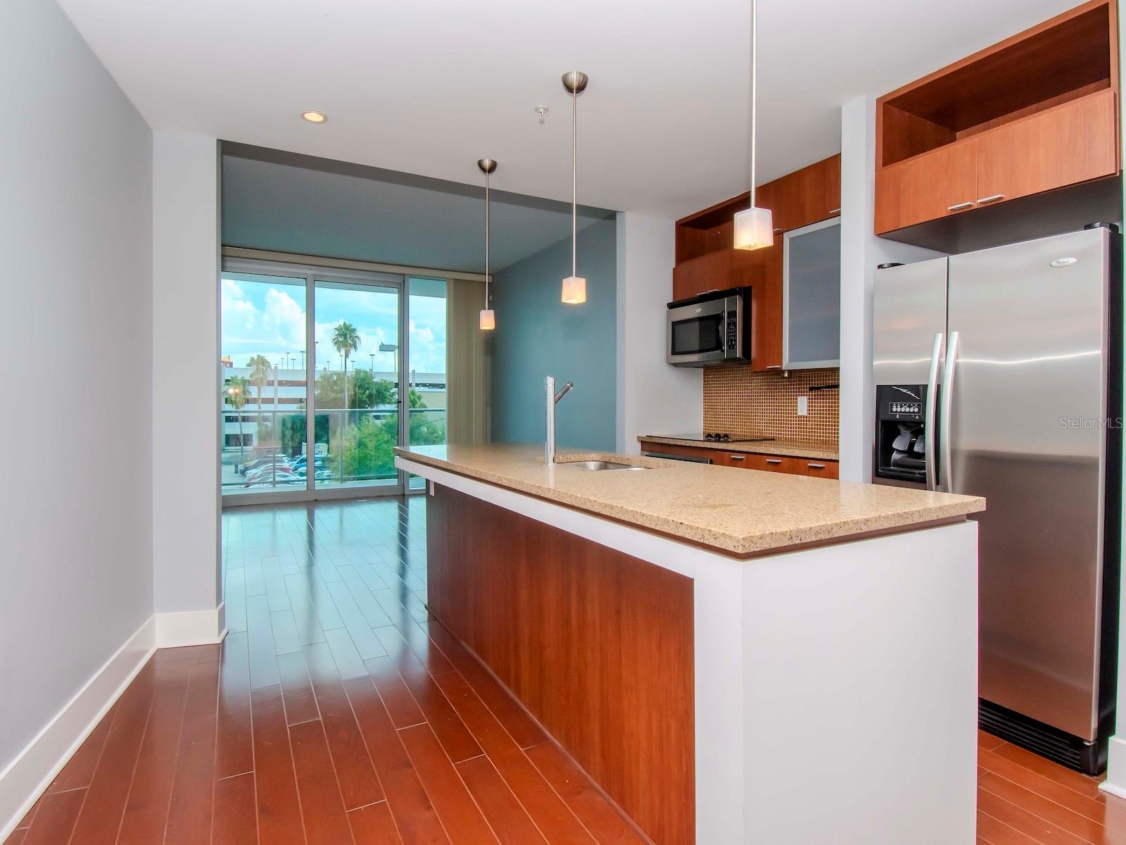 912 CHANNELSIDE DR #2311