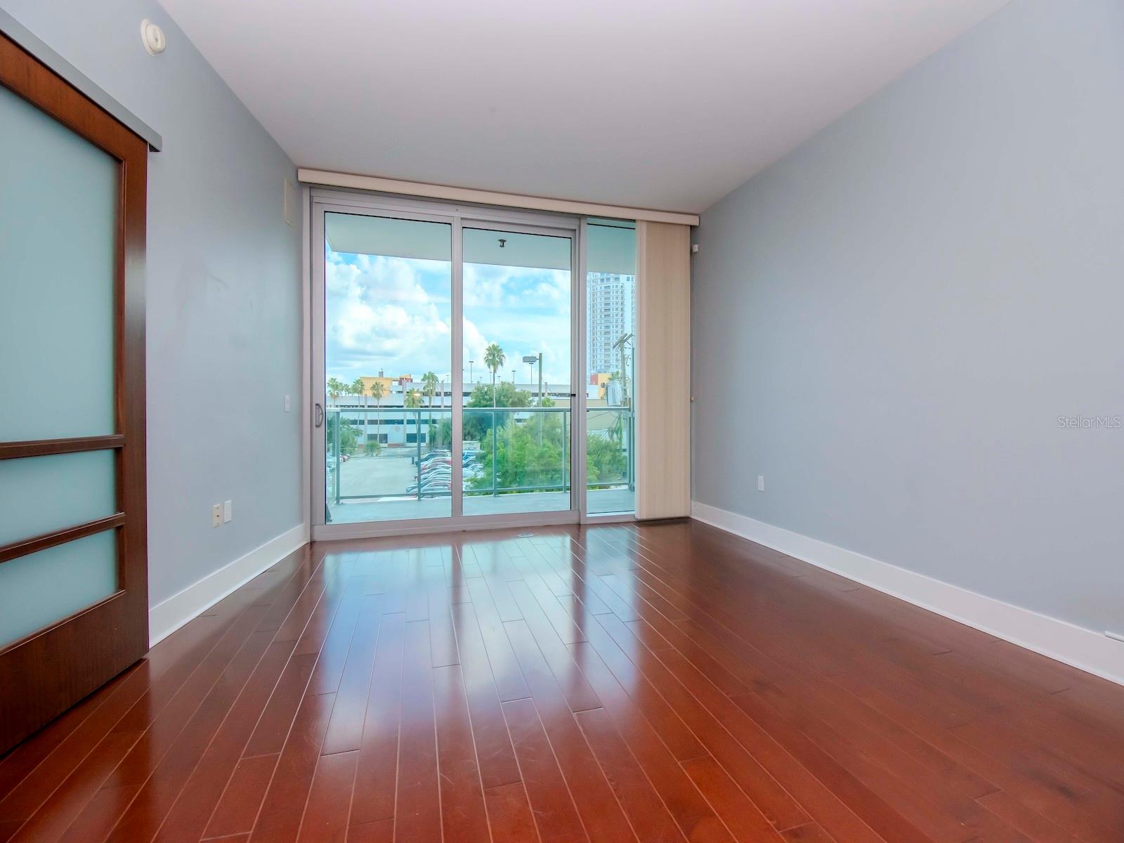 912 CHANNELSIDE DR #2311