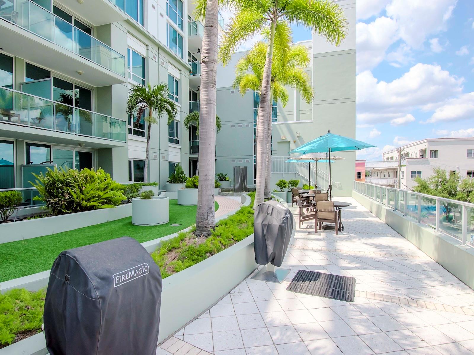 912 CHANNELSIDE DR #2311