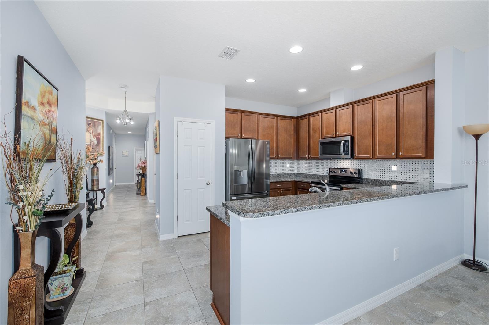 2220 PARROT FISH DR