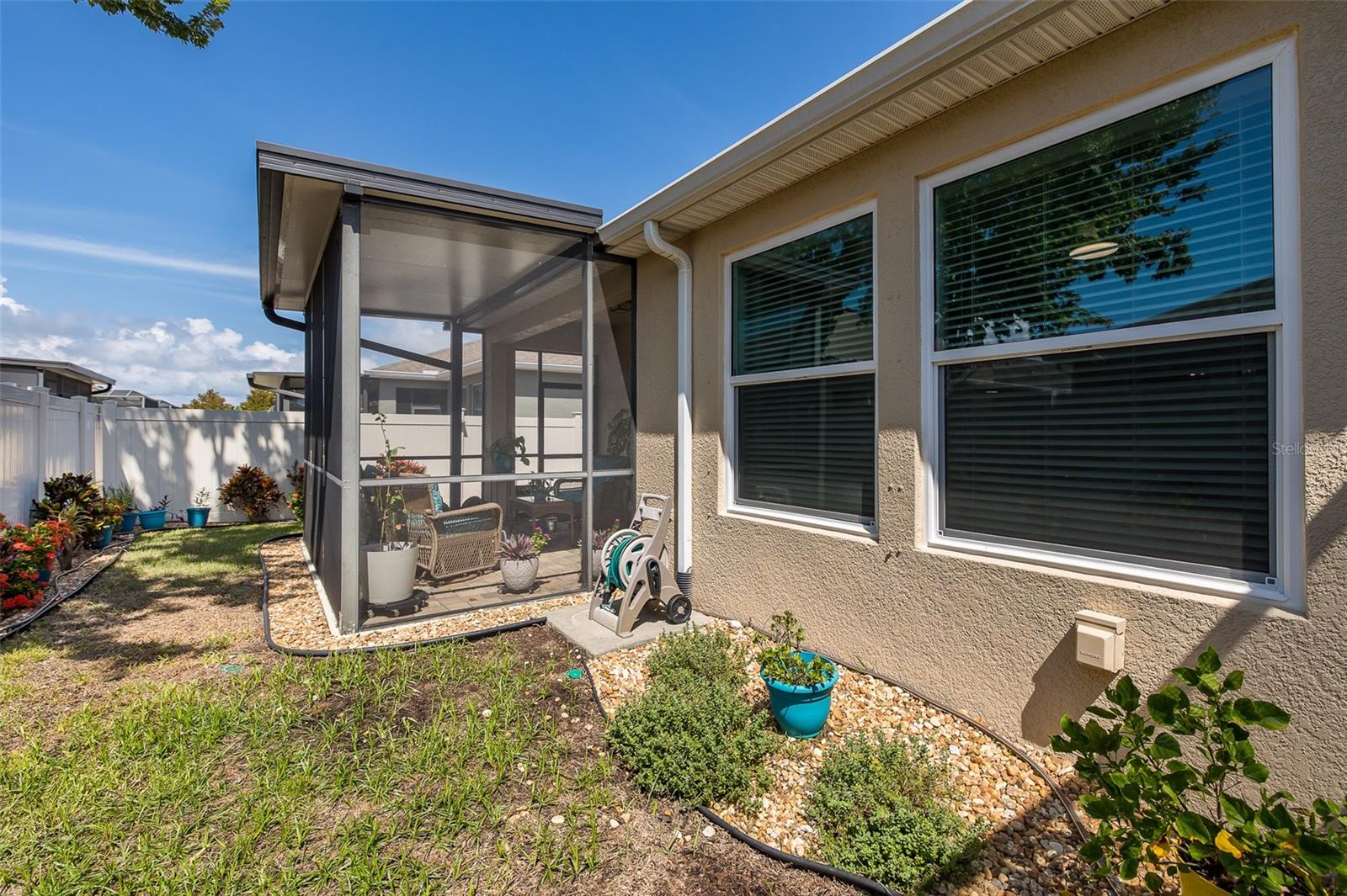 2220 PARROT FISH DR