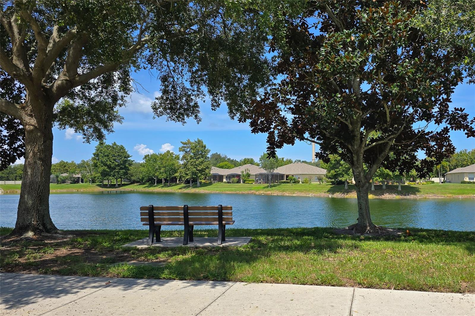 2220 PARROT FISH DR