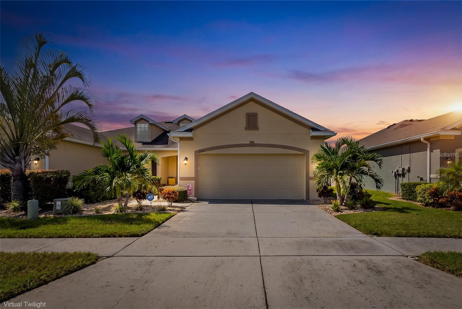 2220 PARROT FISH DR