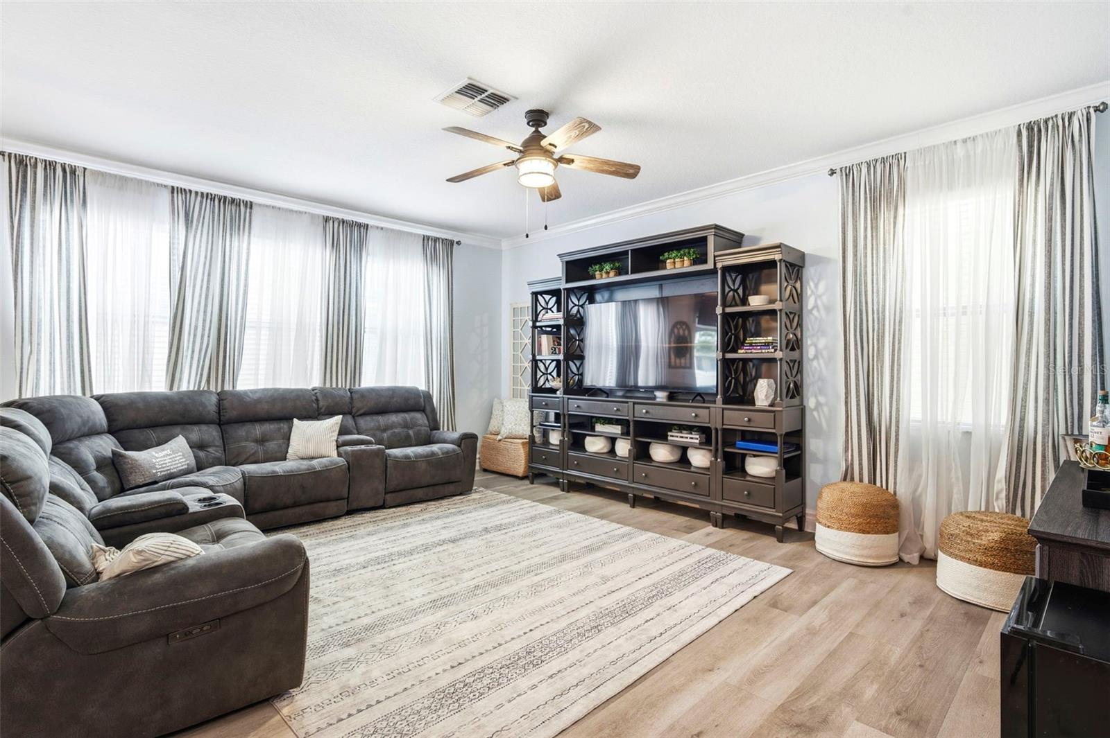 917 TERRA VISTA ST