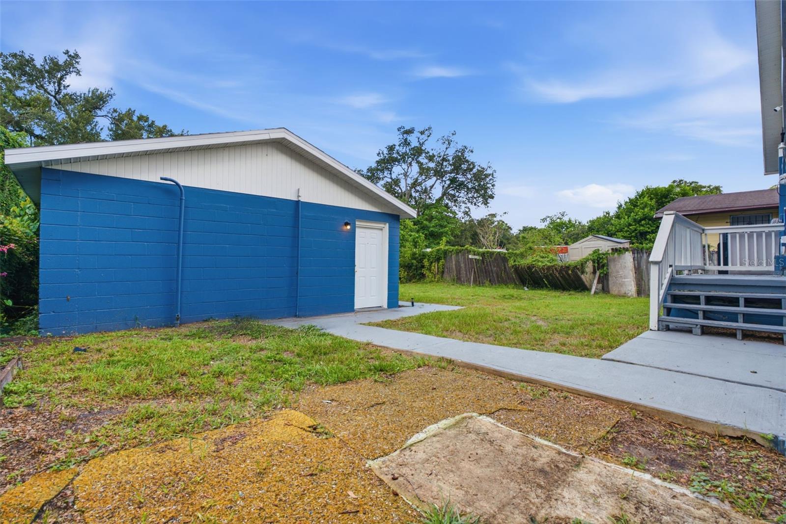 3203 DELEUIL AVE