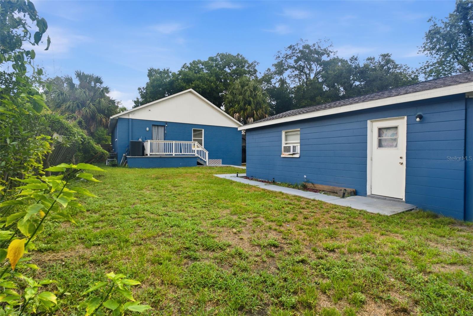 3203 DELEUIL AVE