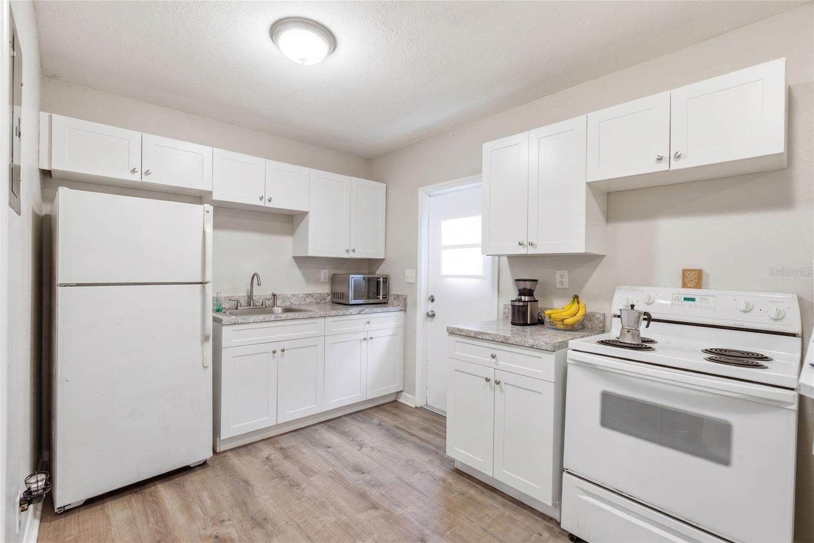 3203 DELEUIL AVE
