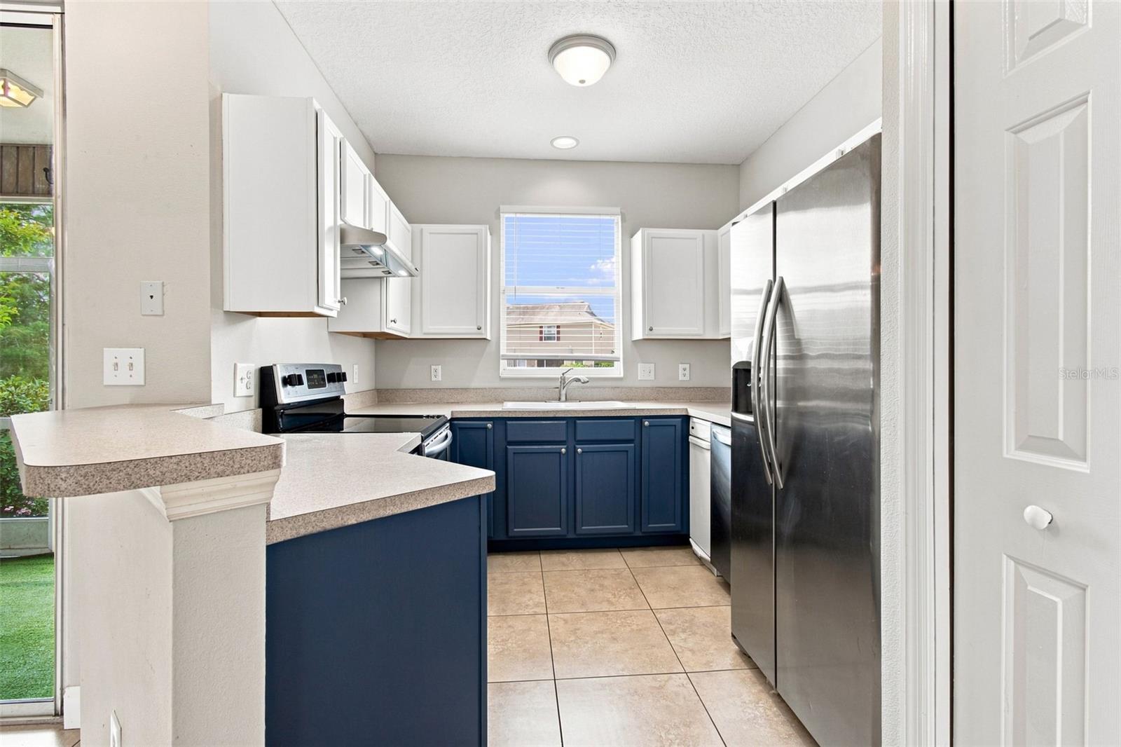 12225 COUNTRY WHITE CIR