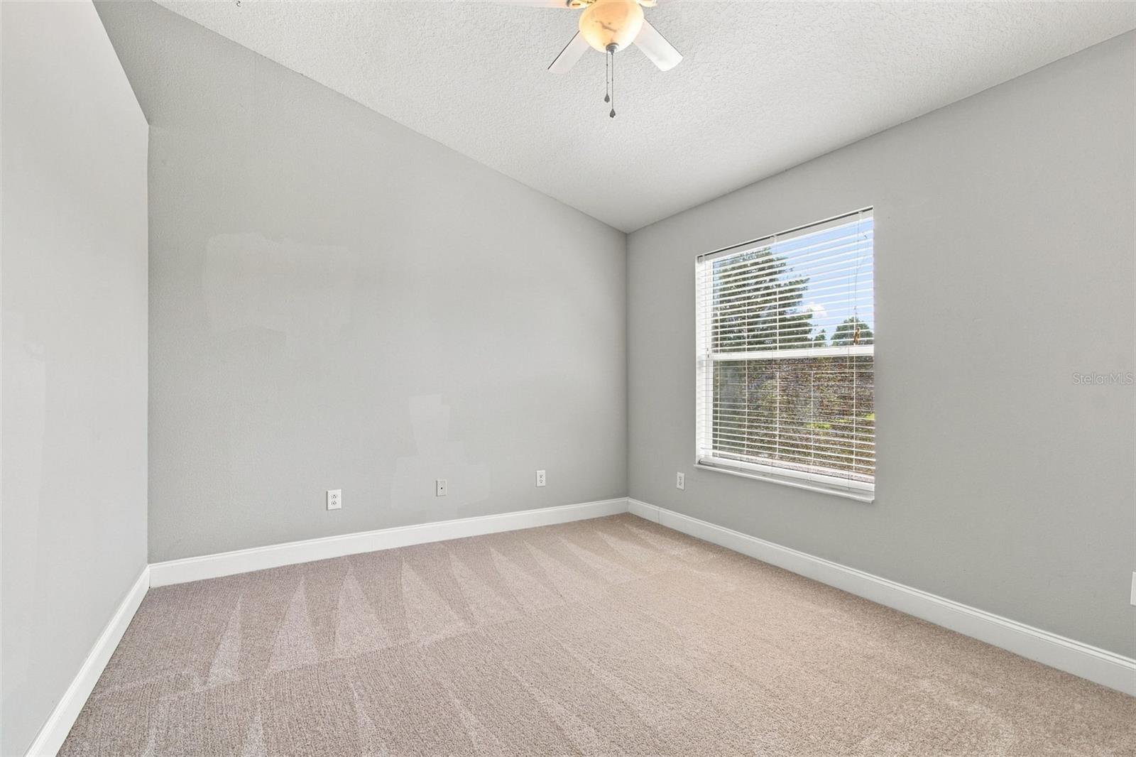 12225 COUNTRY WHITE CIR