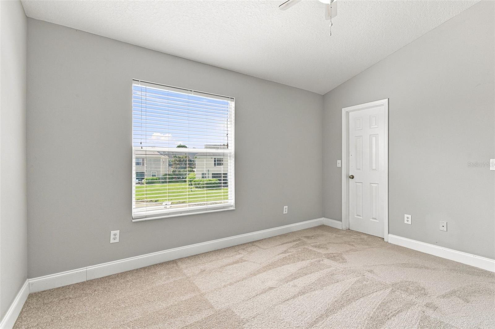 12225 COUNTRY WHITE CIR