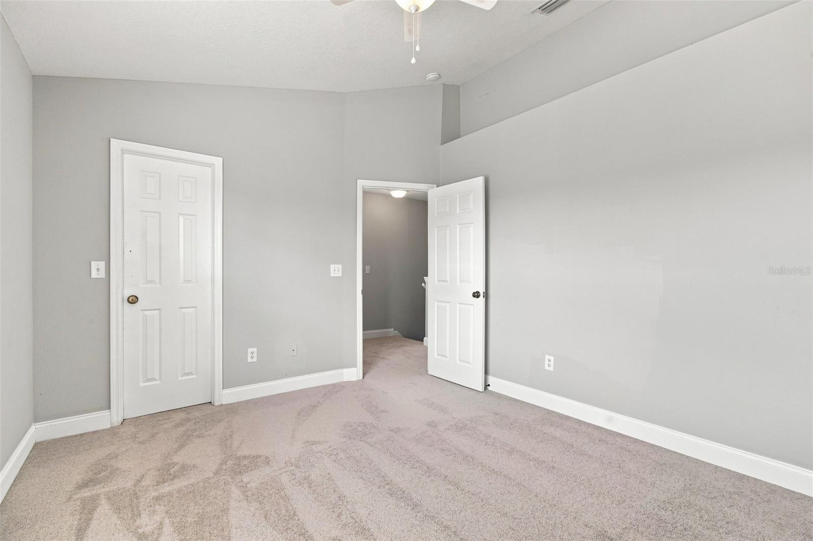 12225 COUNTRY WHITE CIR