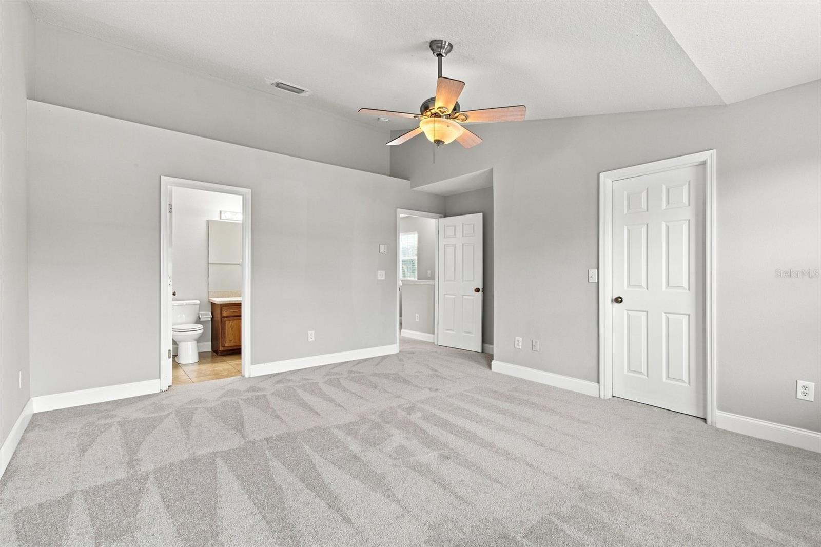12225 COUNTRY WHITE CIR