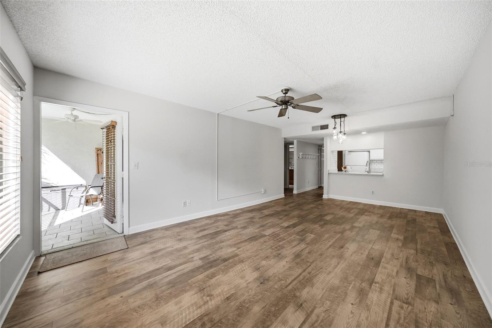 13604 S VILLAGE DR #2210