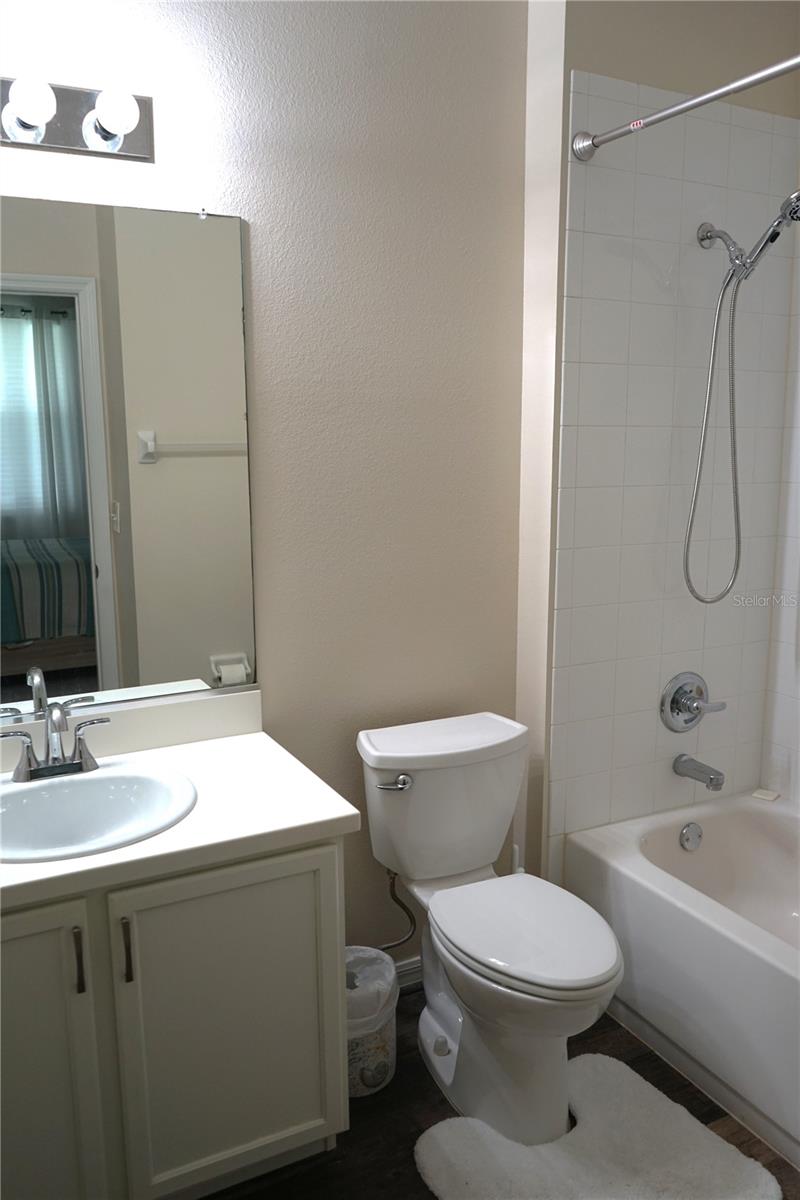 2032 INVERNESS GREENS DR #76