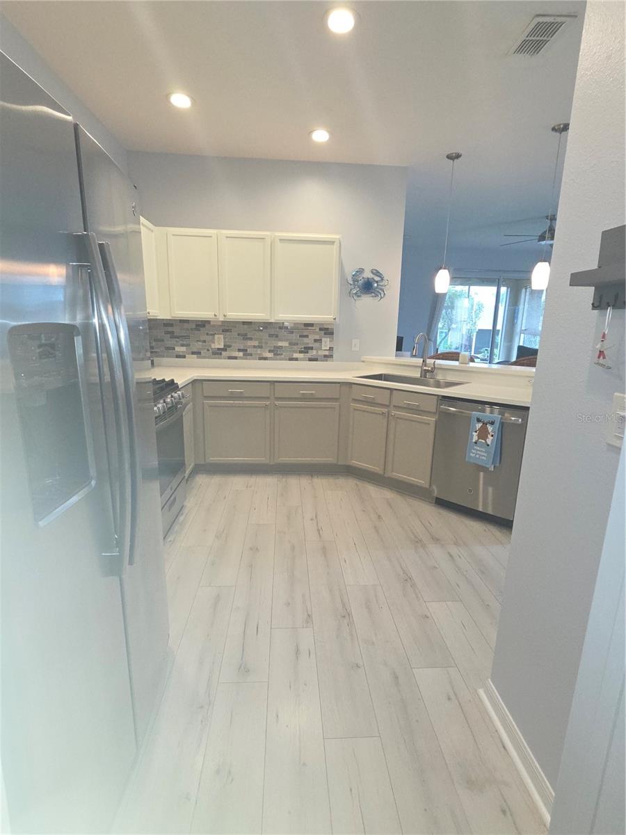 2032 INVERNESS GREENS DR #76