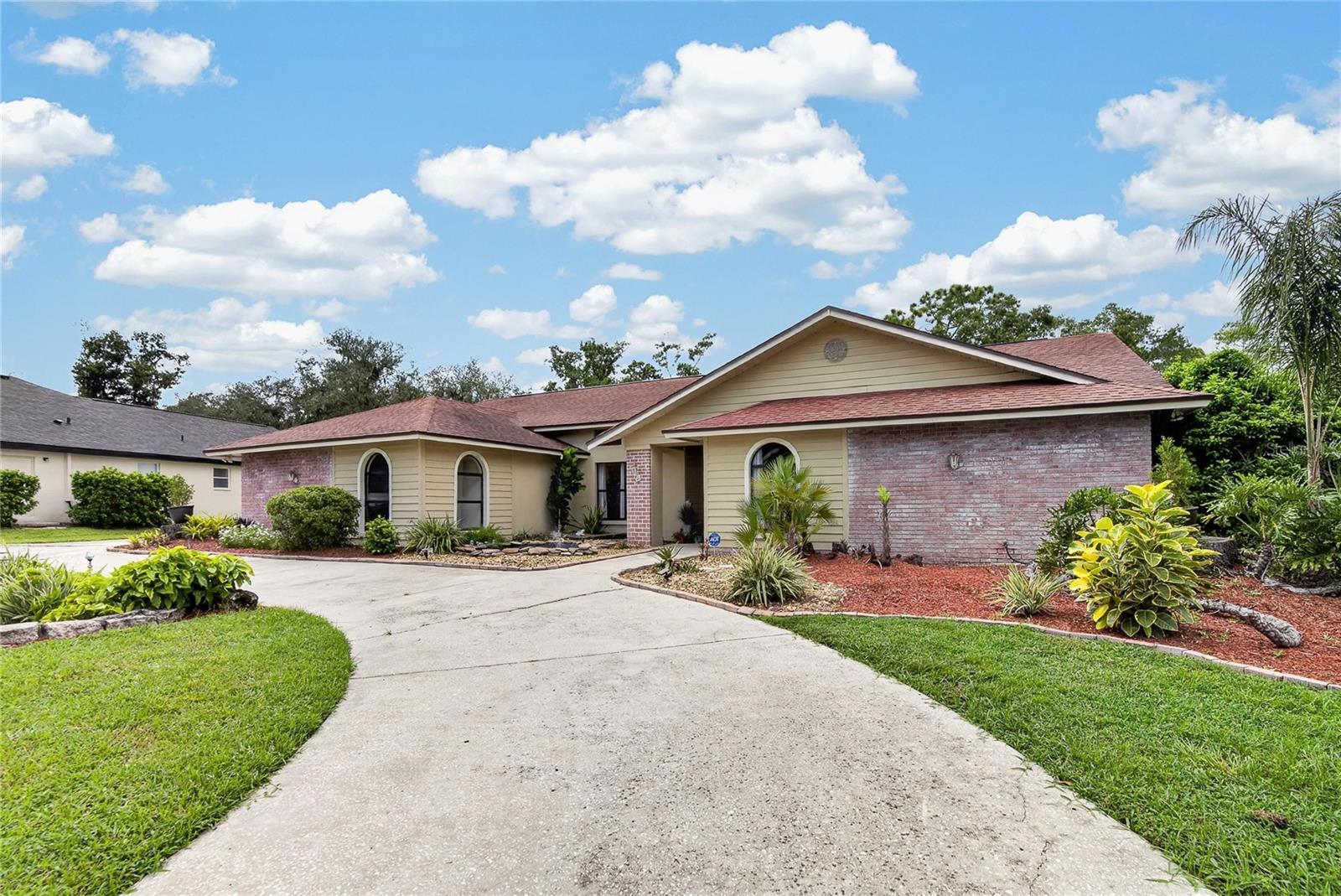 2814 HAMMOCK DR