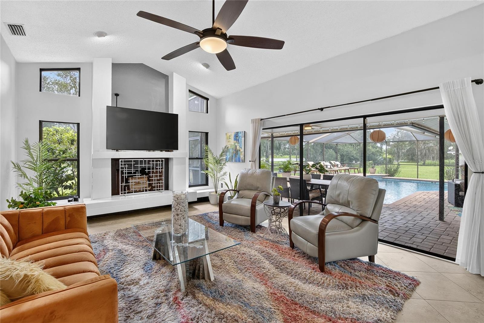 2814 HAMMOCK DR