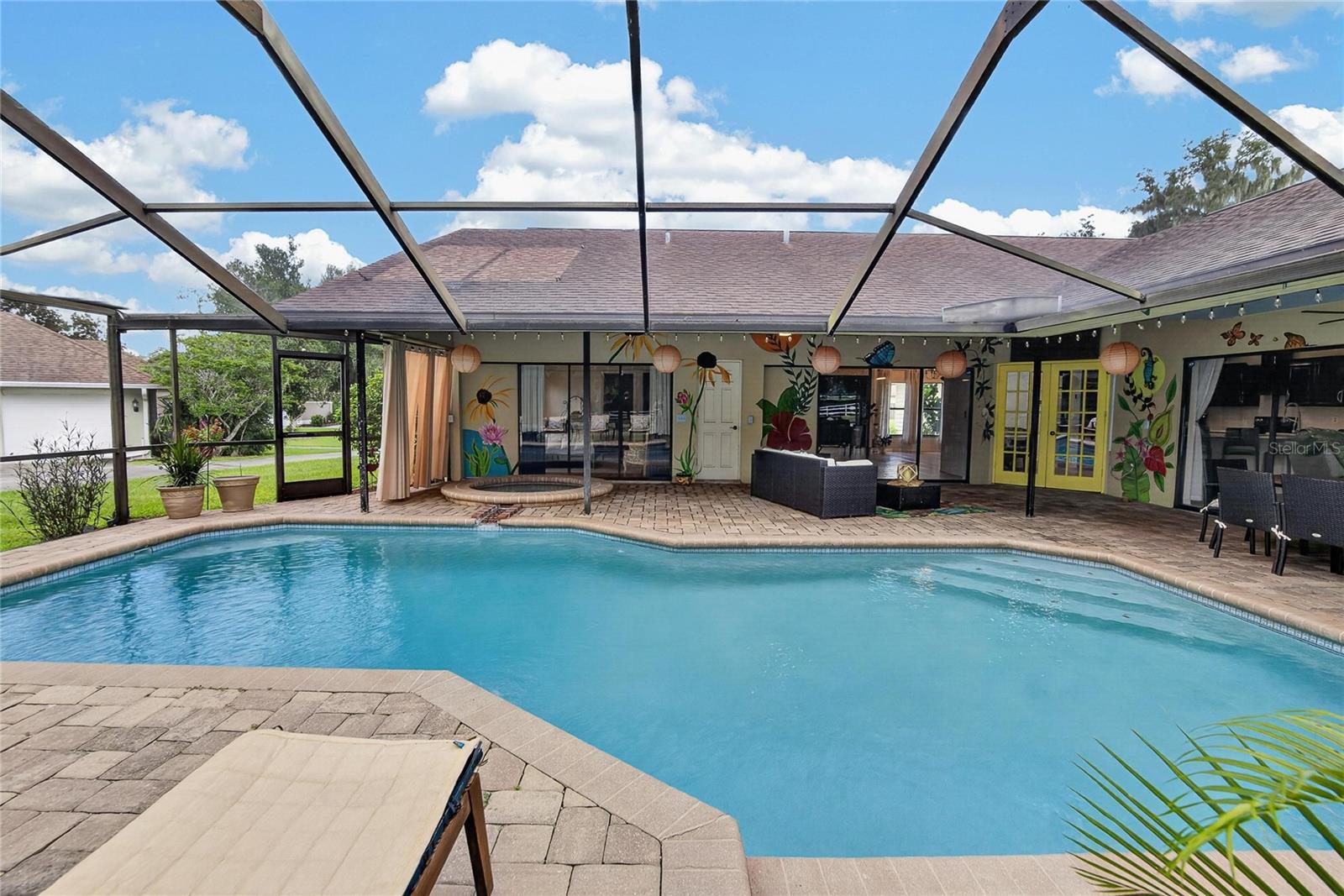 2814 HAMMOCK DR