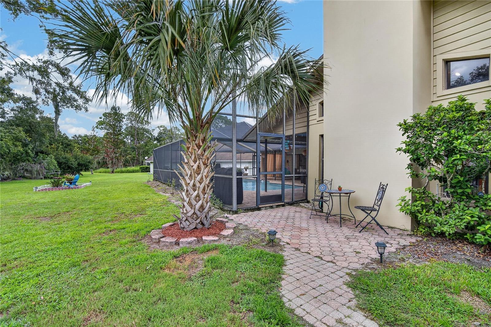 2814 HAMMOCK DR