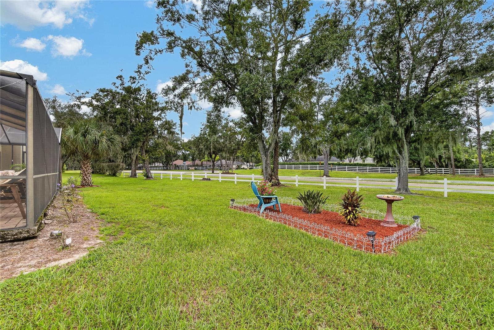 2814 HAMMOCK DR