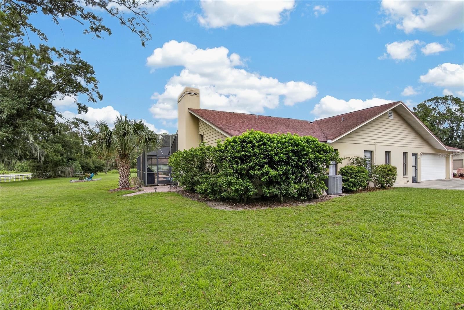 2814 HAMMOCK DR