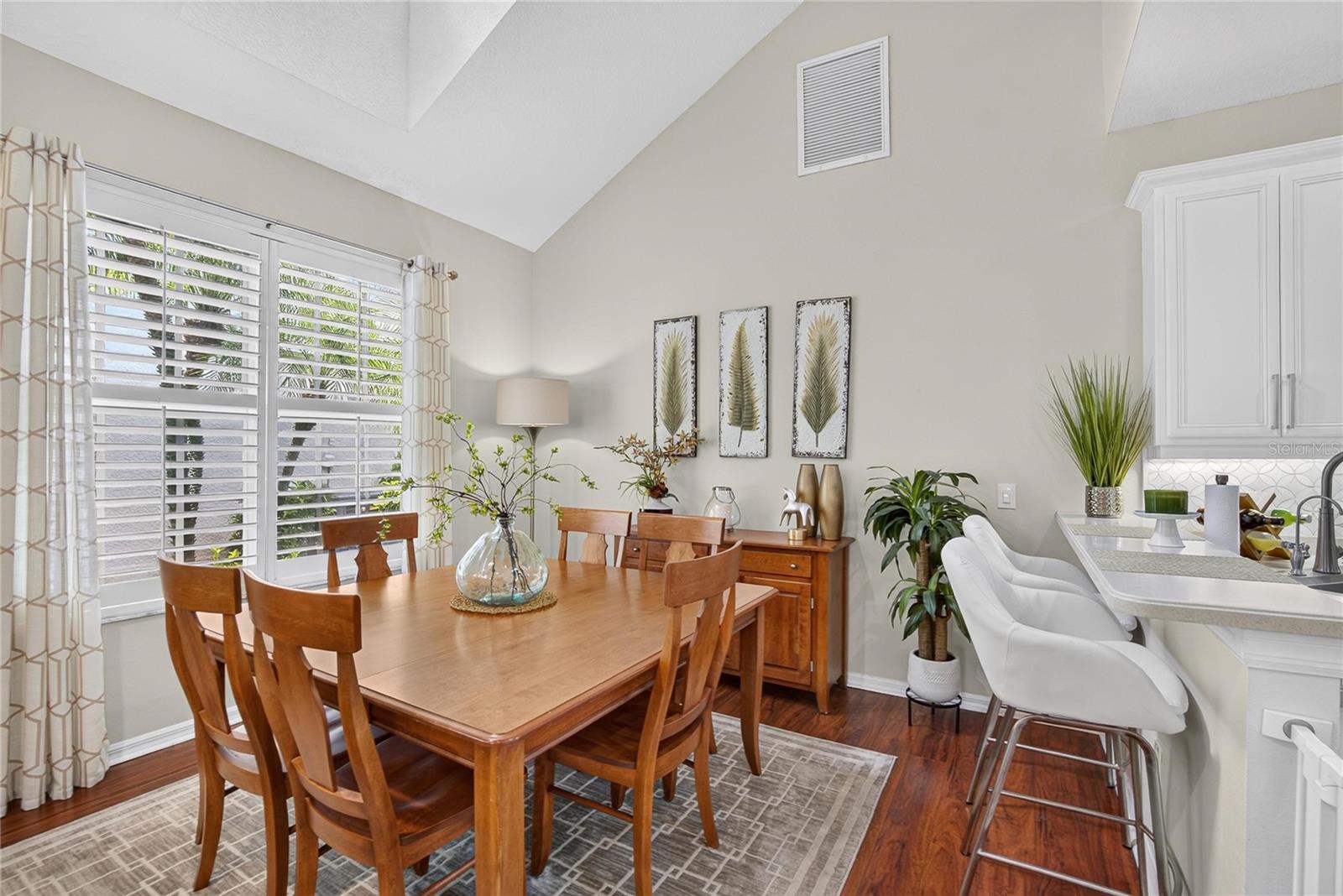 10807 SIERRA VISTA PL